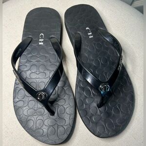 Coach 'Abigail' Black Turnlock Logo Flip Flops Thongs Beach Summer Sandals Shoe